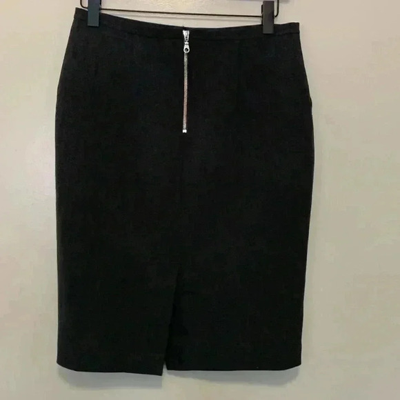Femme  charcoal grey pencil skirt w 2 front pockets and back zipper & slit - Picture 3 of 8